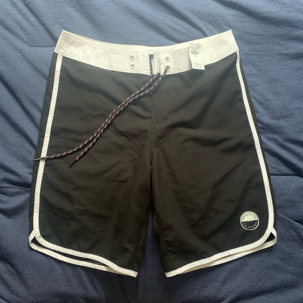 Hollister Mens Black & White Boardshorts